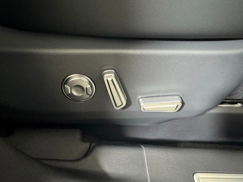 New 2026 Lincoln Nautilus Premier w/ Equipment Group 102A AWD/4WD image 15