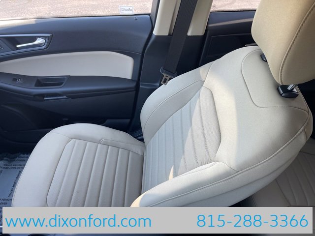 Used 2024 Ford Edge SE image 19