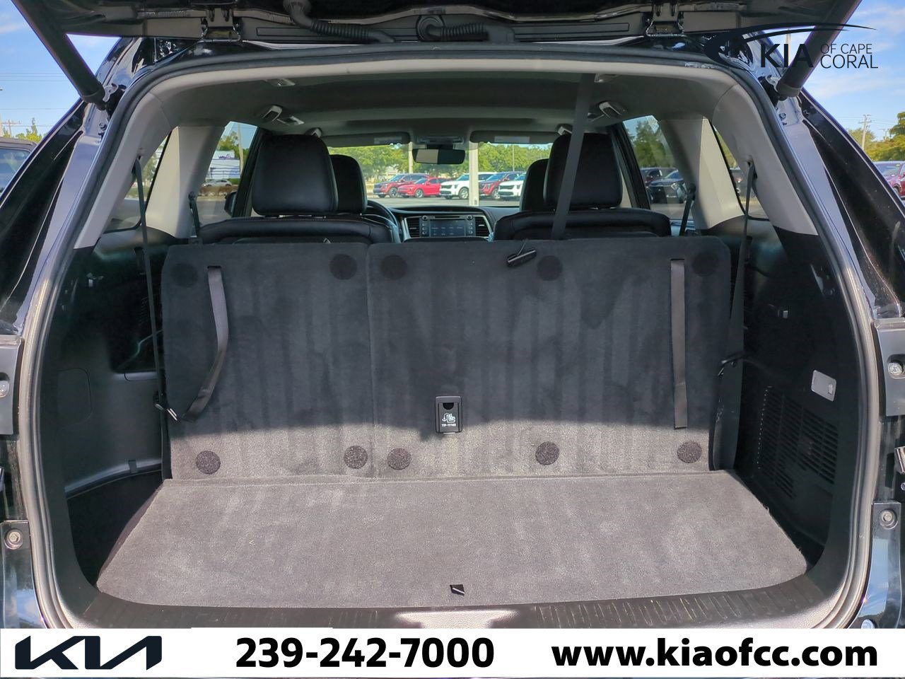 Used 2019 Toyota Highlander XLE image 10