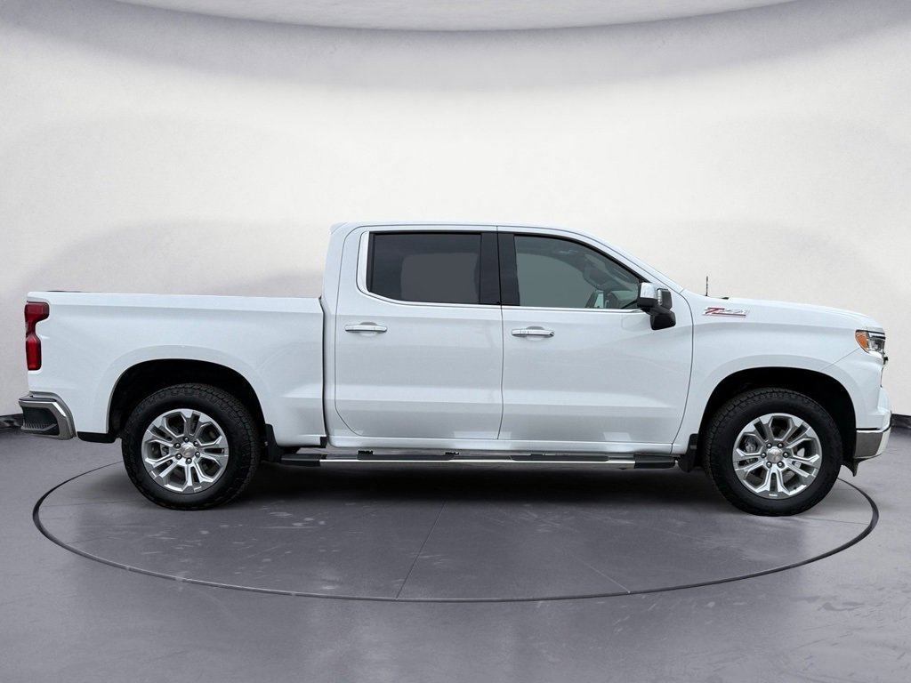Used 2025 Chevrolet Silverado 1500 LTZ w/ LTZ Premium Package image 14