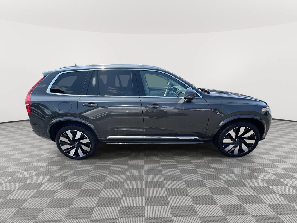 Certified 2024 Volvo XC90 T8 Plus w/ Protection Package AWD/4WD image 3