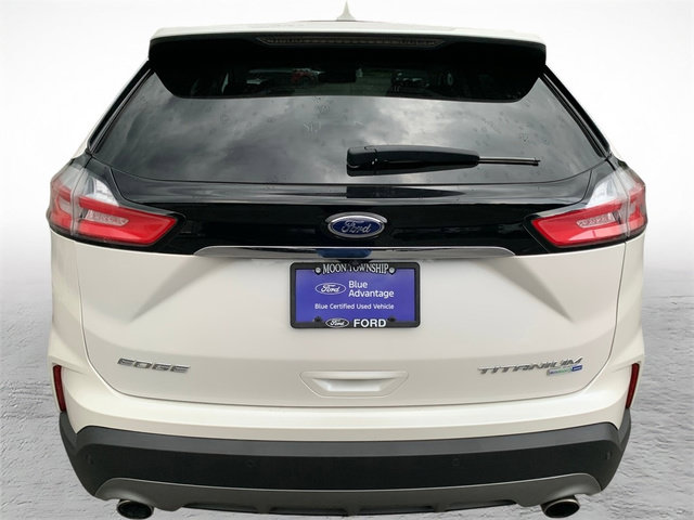Certified 2019 Ford Edge Titanium w/ Cold Weather Package AWD/4WD image 3