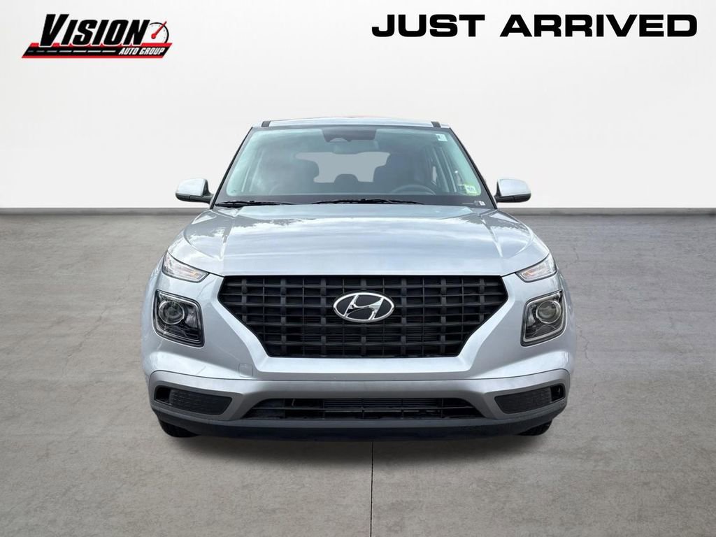 New 2026 Hyundai Venue SE FWD video 2