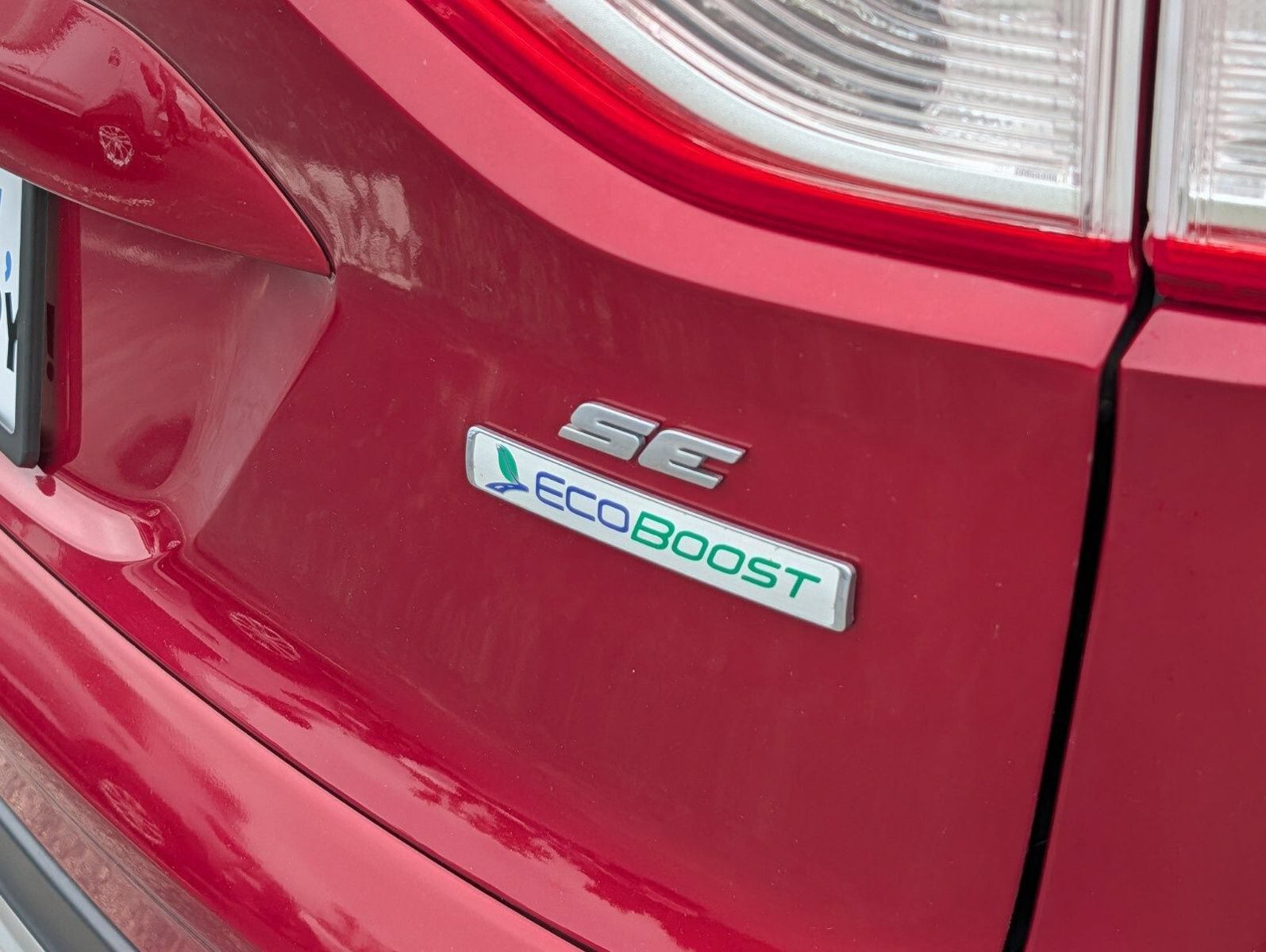 Used 2015 Ford Escape SE FWD image 12
