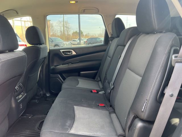 Used 2018 Nissan Pathfinder SV w/ SV Tech Package AWD/4WD image 16