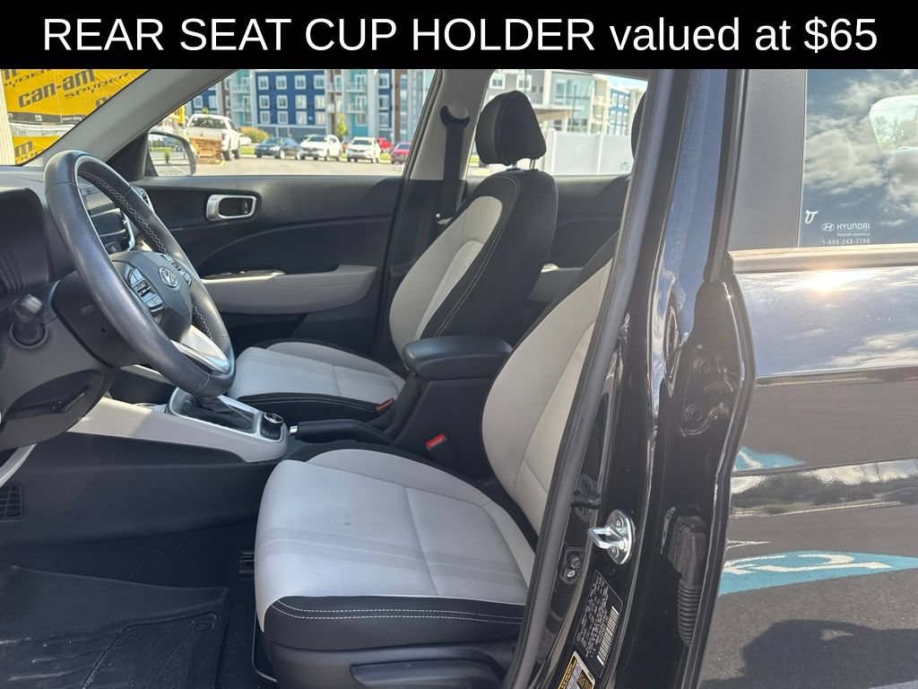 Used 2024 Hyundai Venue SEL FWD image 6