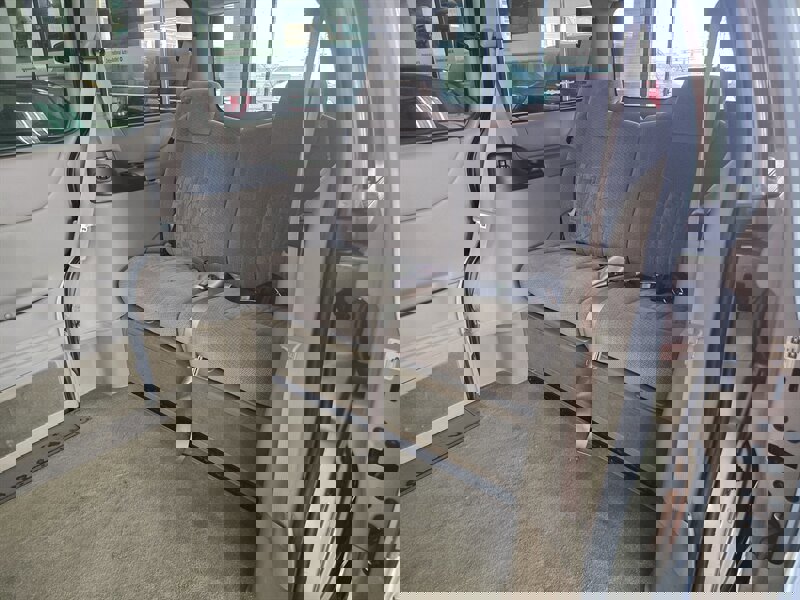 Used 2004 Pontiac Montana Extended w/ Convenience Package #1 image 10