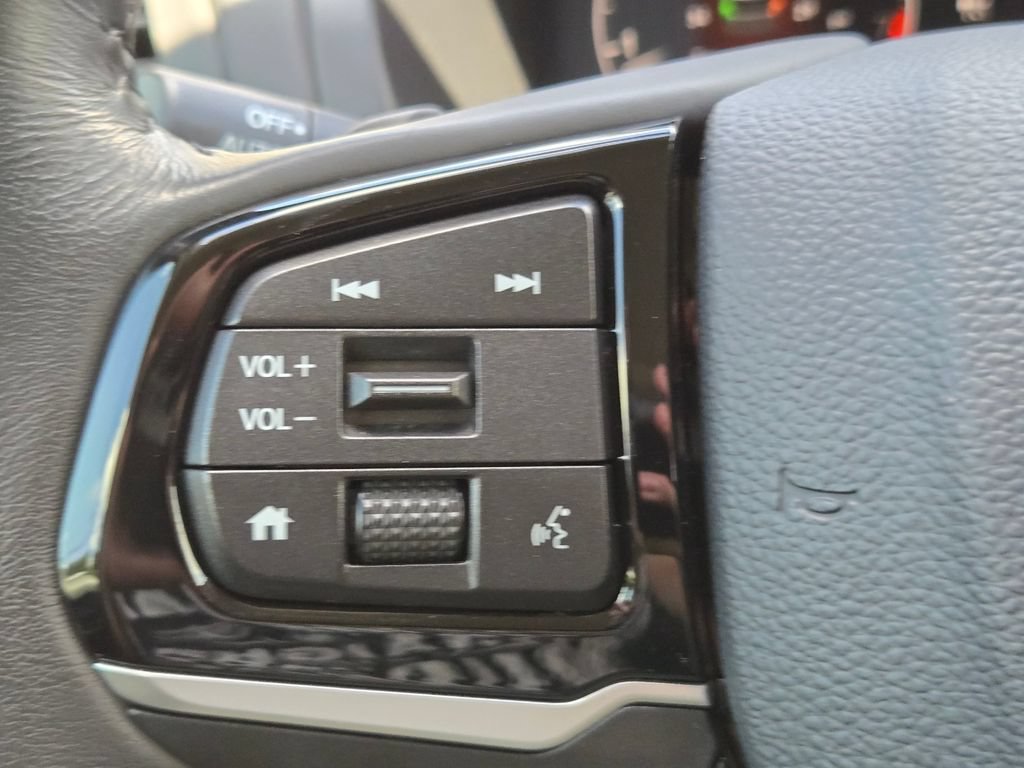 Used 2025 Honda Odyssey Elite image 23