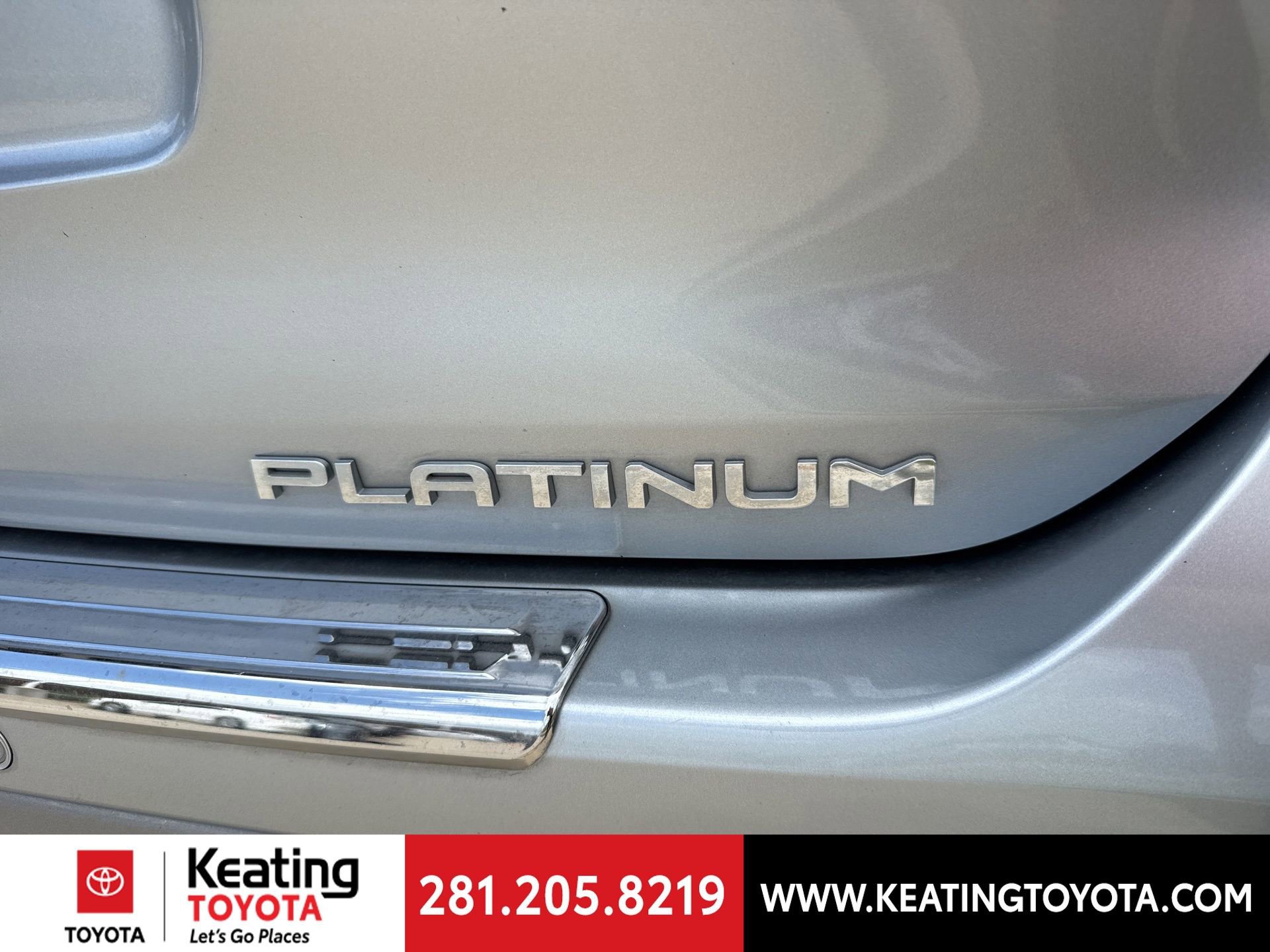 Used 2024 Toyota Highlander Platinum image 11