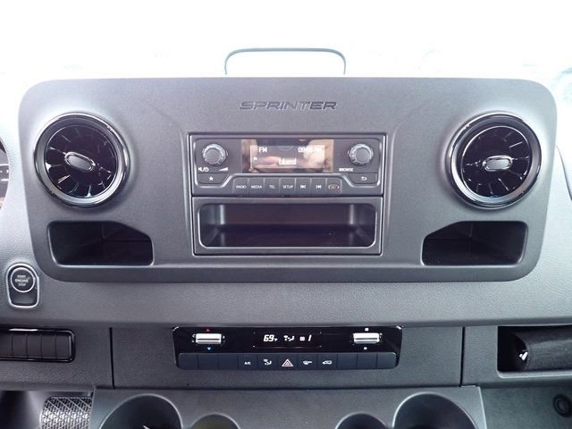 Used 2025 Mercedes-Benz Sprinter 2500 image 14