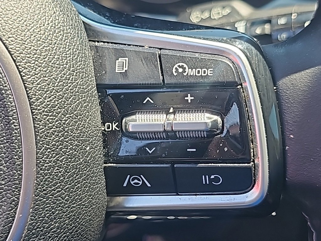 Used 2021 Kia Sorento S image 17