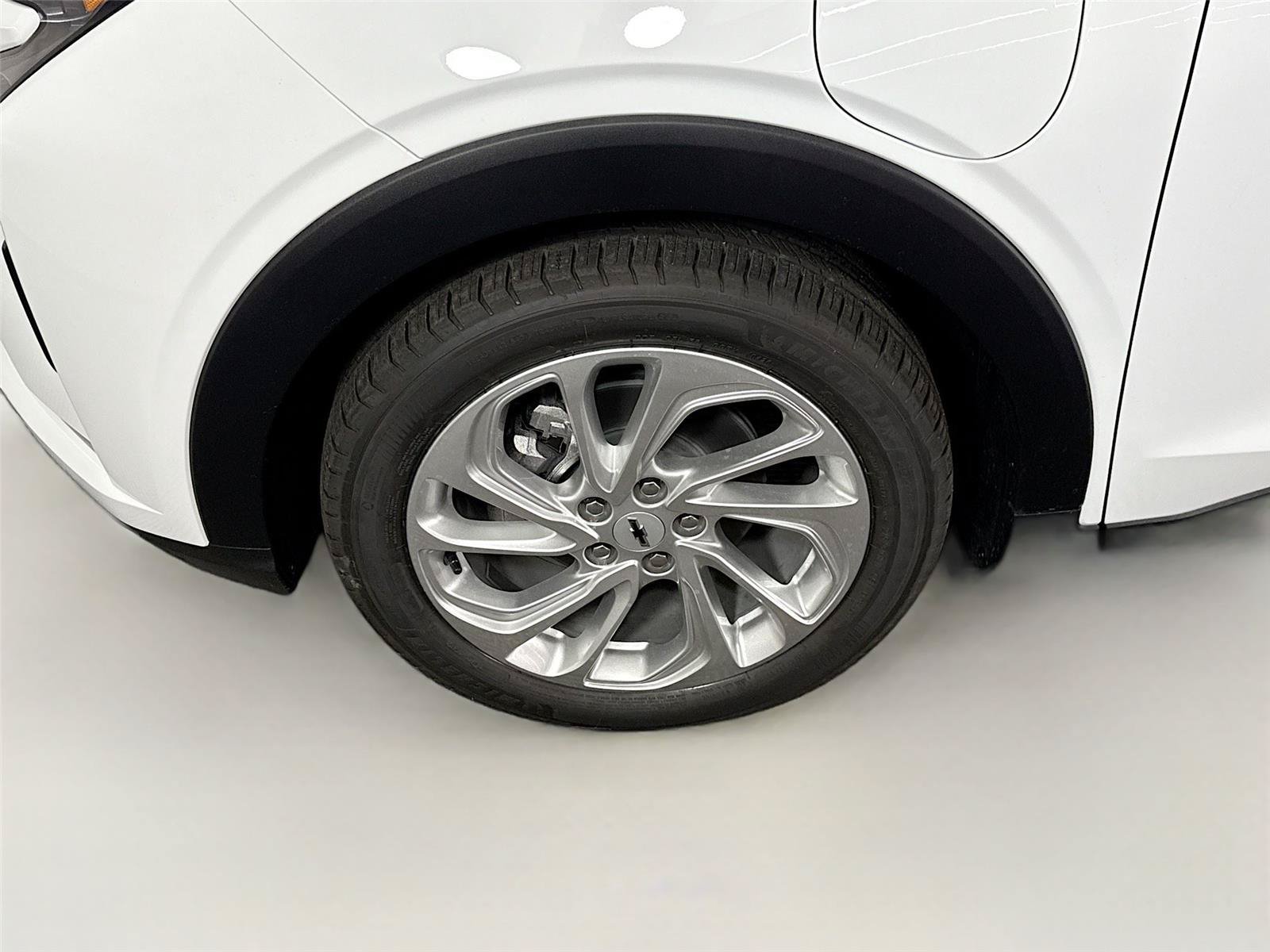 New 2027 Chevrolet Bolt LT FWD image 22