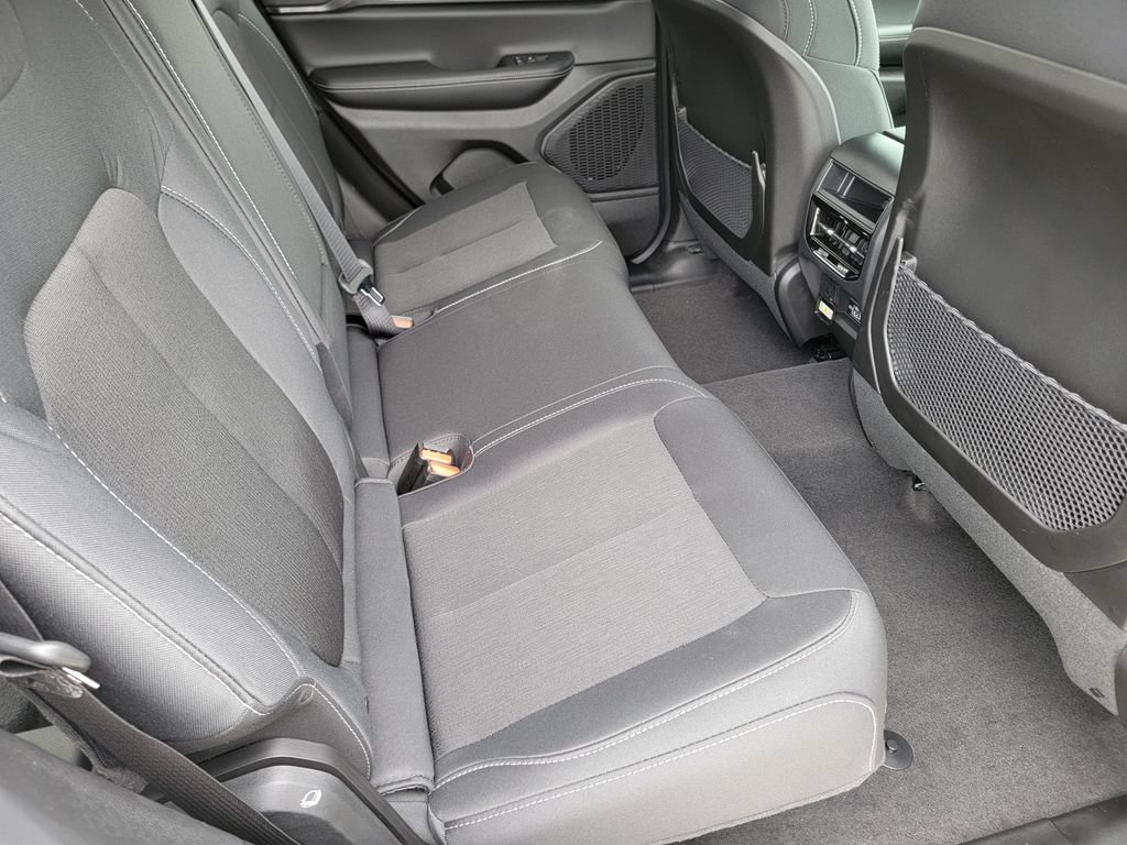 New 2026 Jeep Grand Cherokee Laredo X AWD/4WD image 13