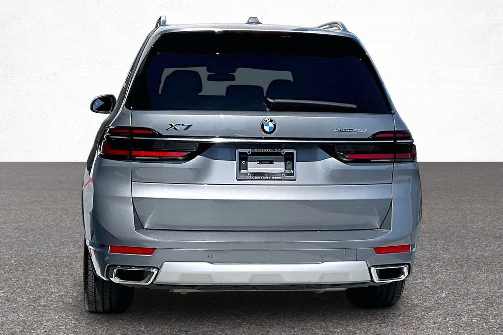 Used 2024 BMW X7 xDrive40i w/ Parking Assistance Package AWD/4WD image 6