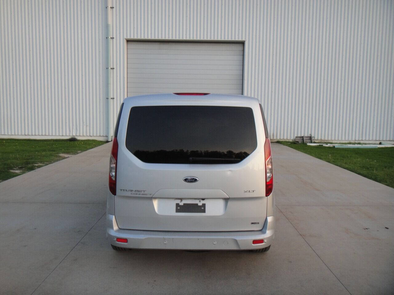 Used 2015 Ford Transit Connect XLT image 8