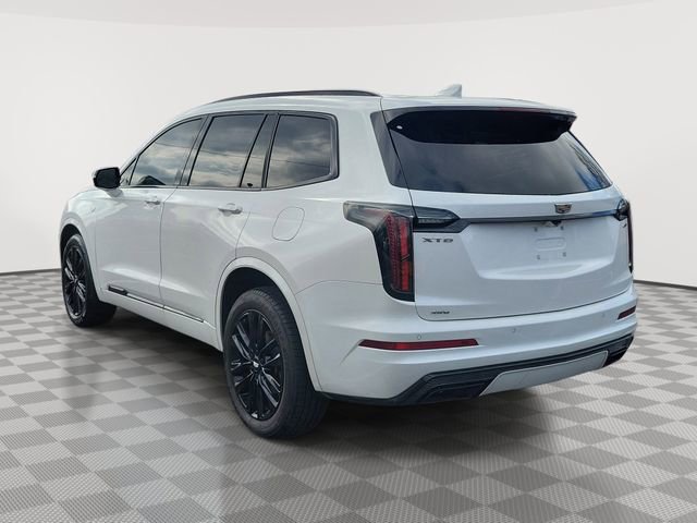 Used 2021 Cadillac XT6 Sport w/ LPO, ONYX Package image 4