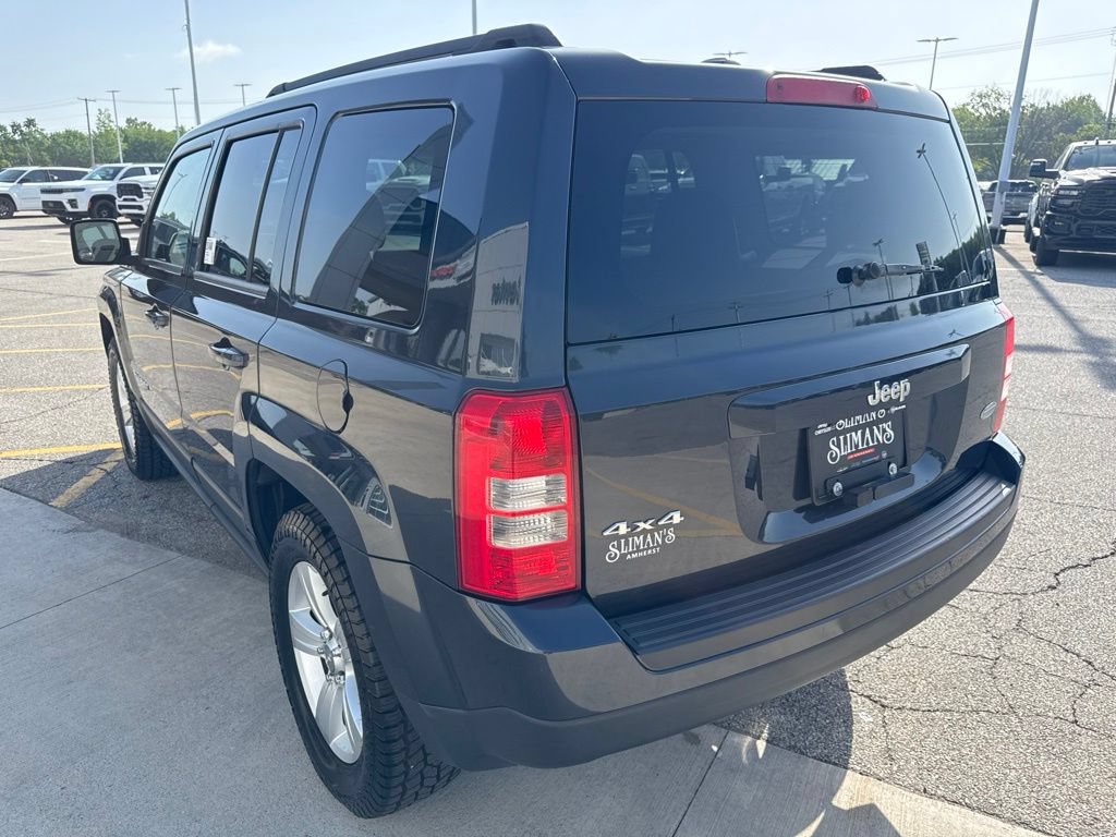 Used 2014 Jeep Patriot Latitude AWD/4WD image 7