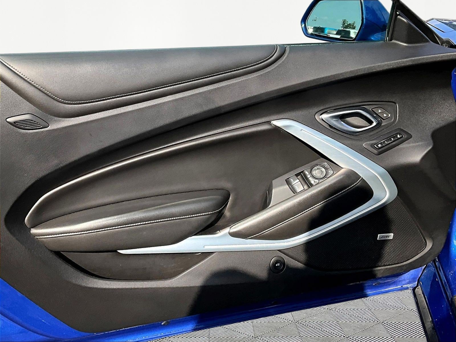 Used 2020 Chevrolet Camaro SS RWD image 18