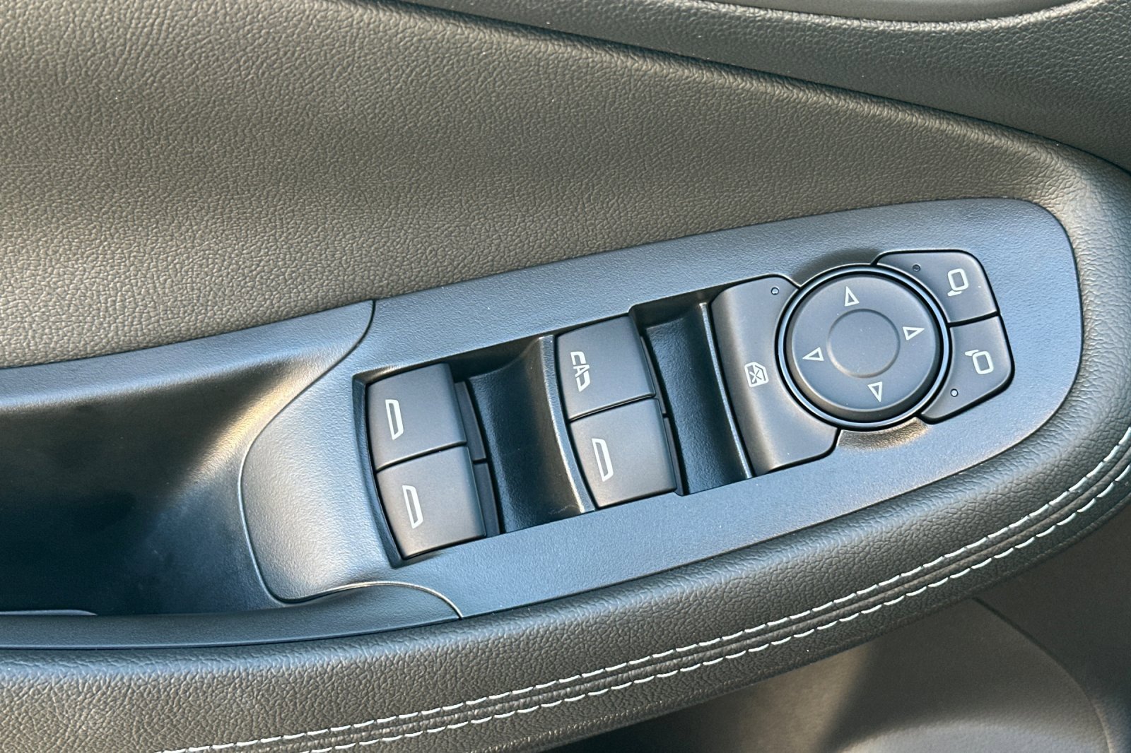 Used 2026 Buick Encore GX Preferred image 12