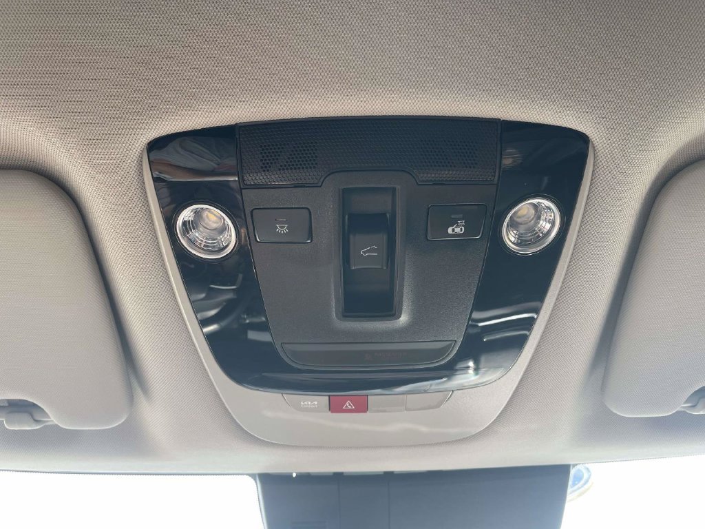 Used 2024 Kia Sportage SX FWD image 29