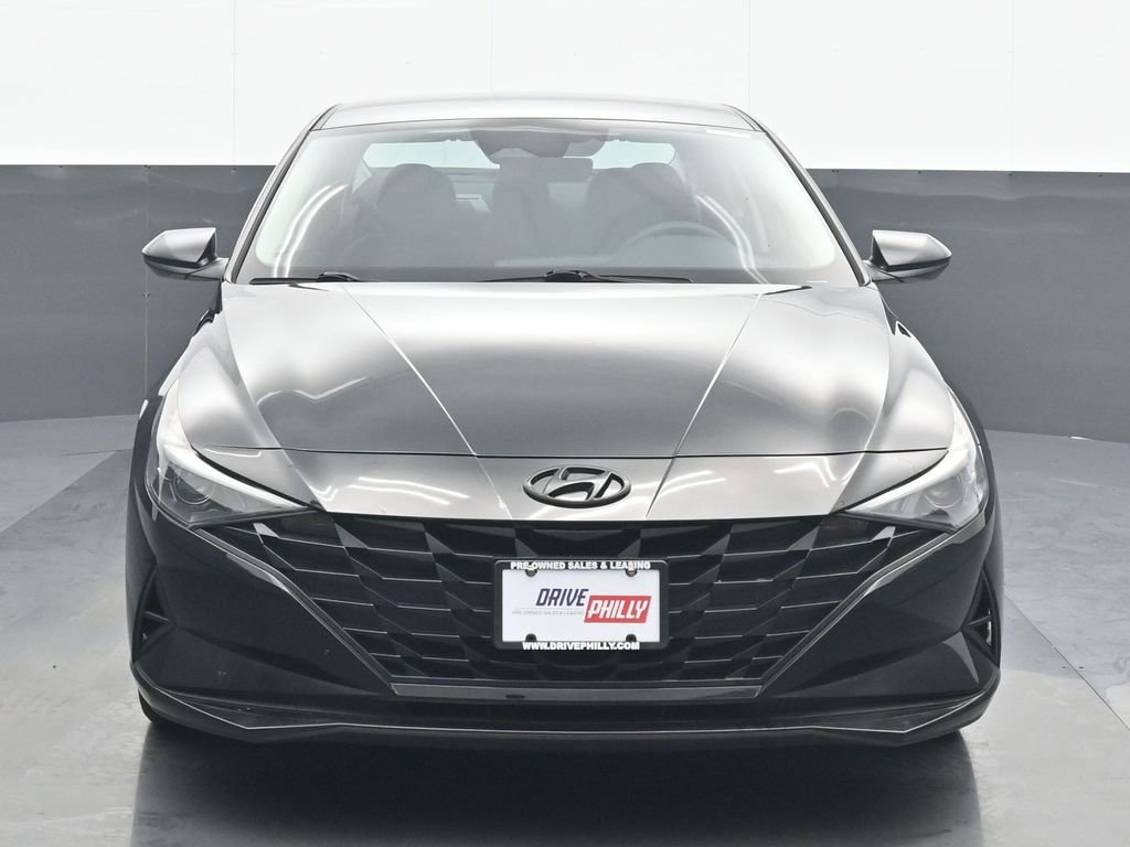 Used 2023 Hyundai Elantra SEL w/ Cargo Package image 1