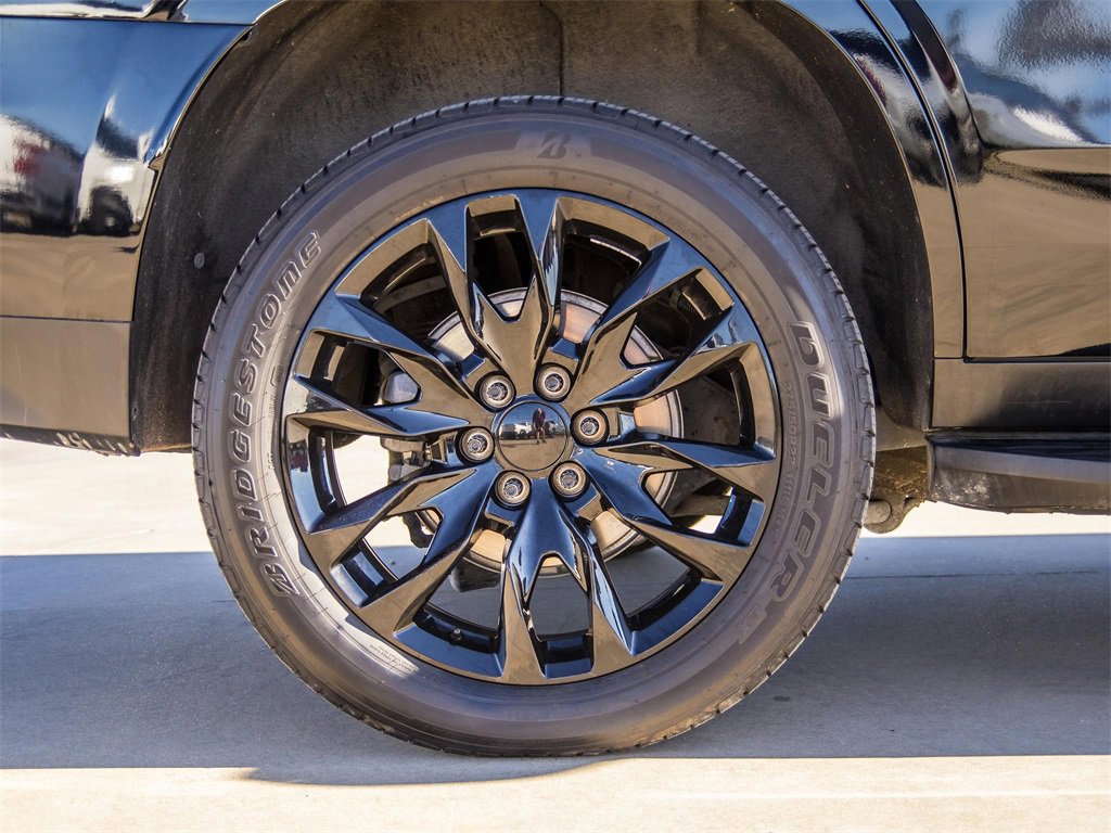 Used 2023 Chevrolet Tahoe Premier image 9