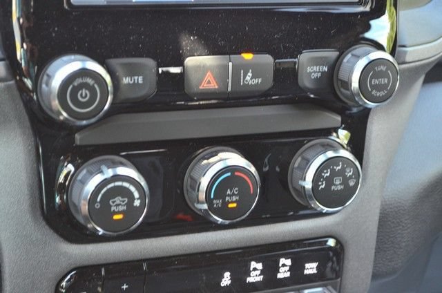 New 2026 RAM 1500 Warlock AWD/4WD image 27