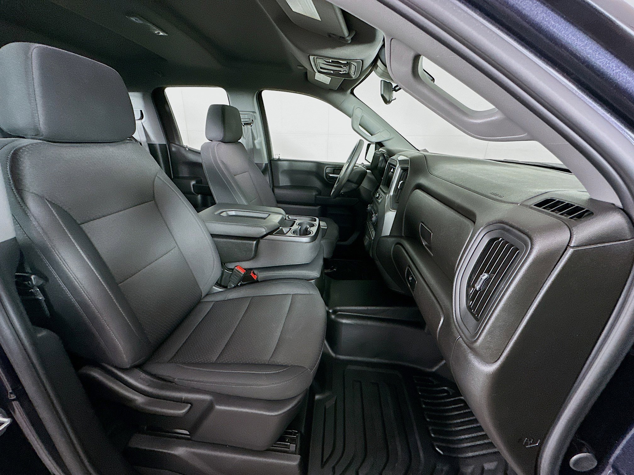 Used 2024 Chevrolet Silverado 1500 W/T image 28