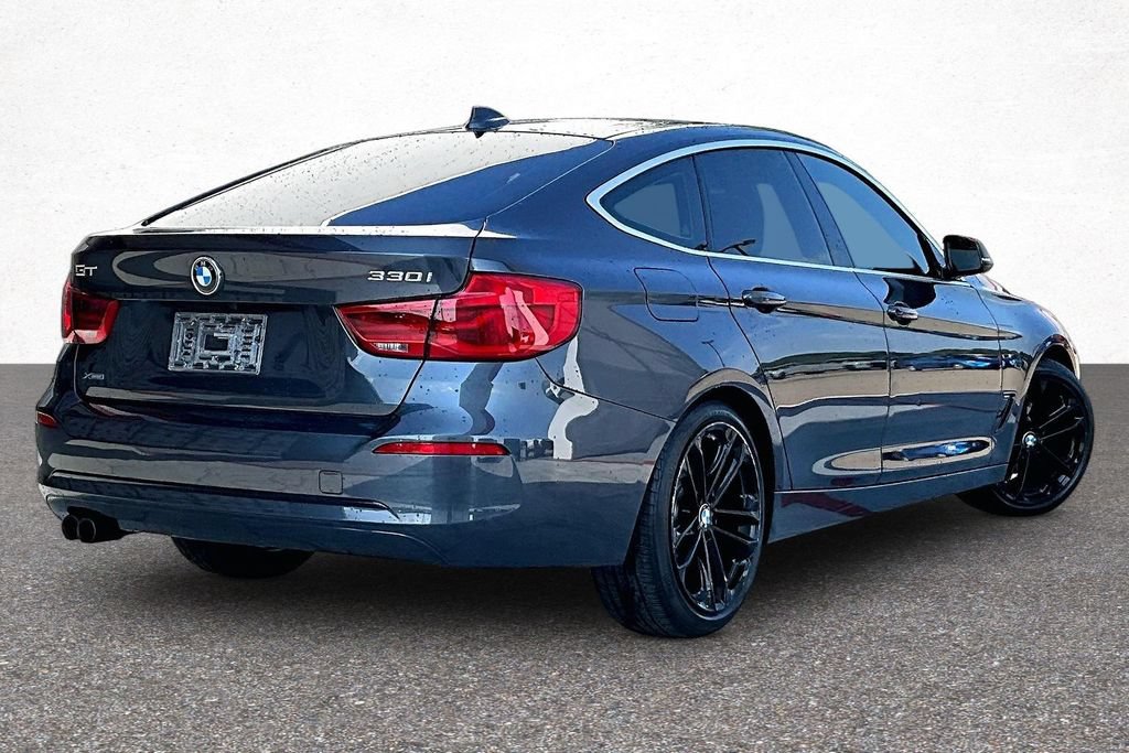 Used 2017 BMW 330i Gran Turismo xDrive AWD/4WD image 7