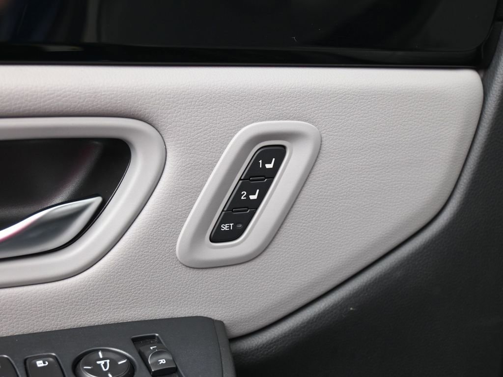 Used 2024 Honda Pilot EX-L image 17