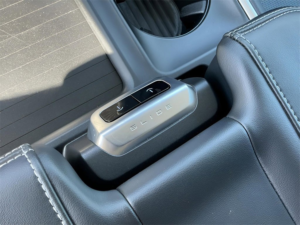 Certified 2025 Ford Expedition Max Platinum image 47