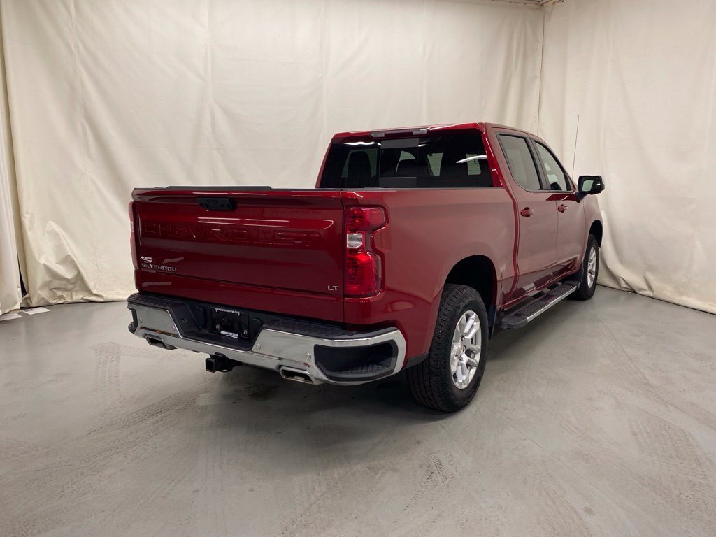 Used 2024 Chevrolet Silverado 1500 LT AWD/4WD image 6