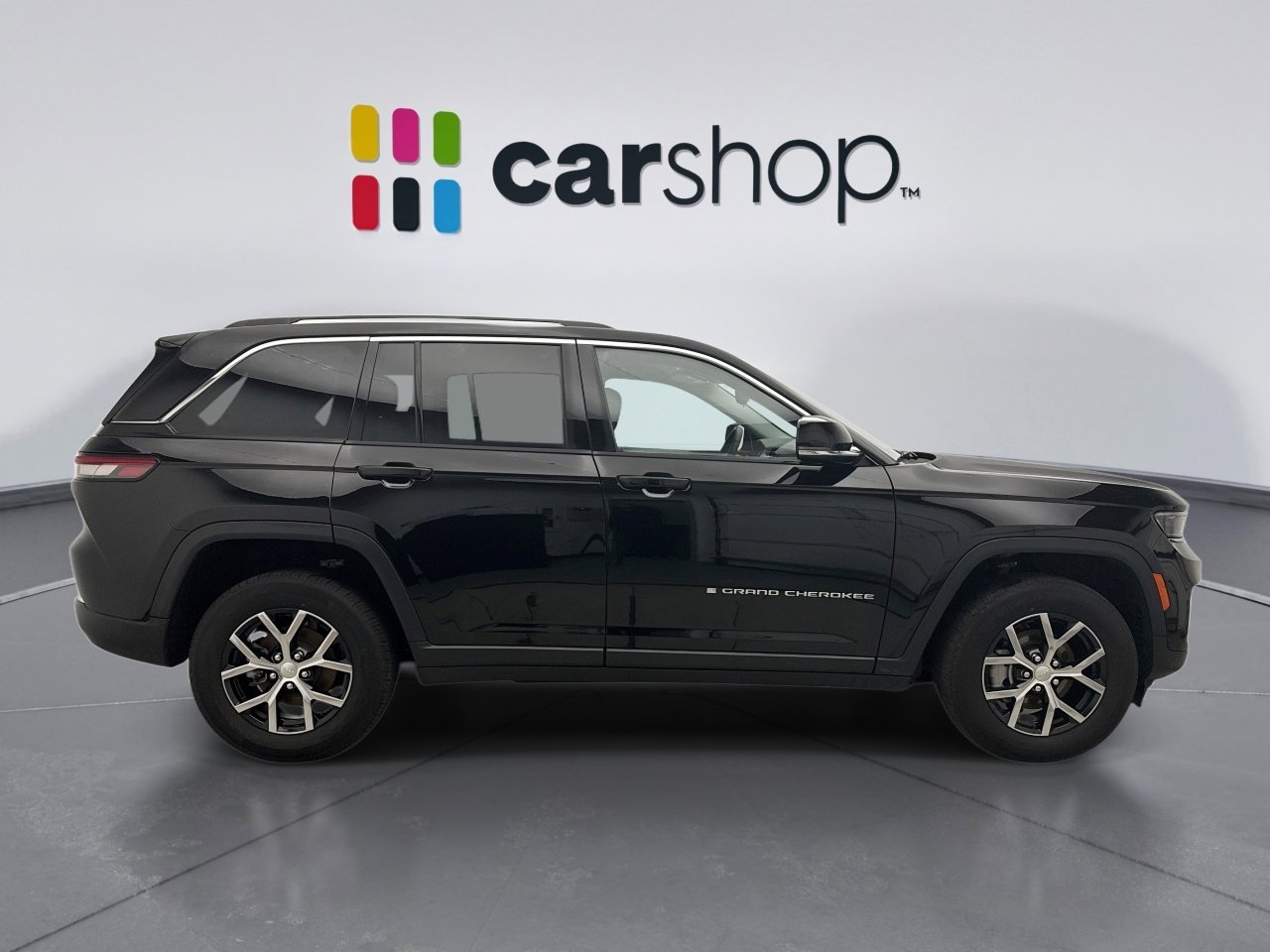Used 2023 Jeep Grand Cherokee Limited AWD/4WD image 6