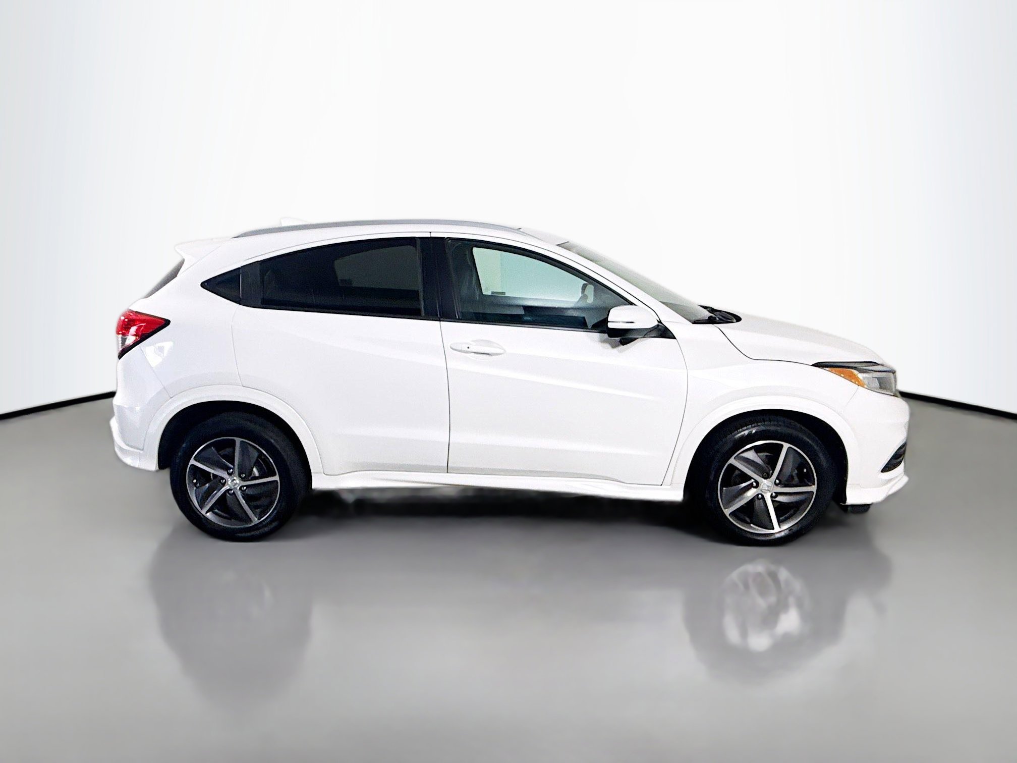 Used 2019 Honda HR-V Touring image 11
