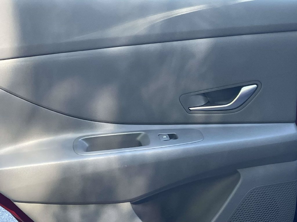 Certified 2024 Hyundai Elantra SEL FWD image 10