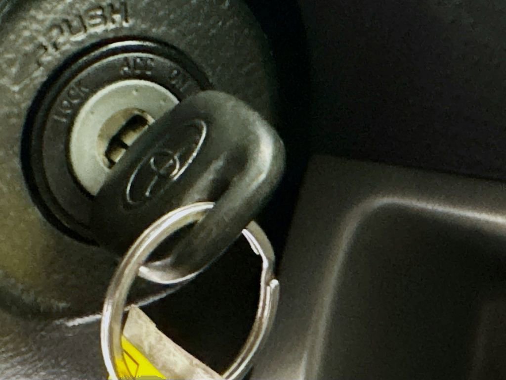 Used 2014 Toyota Tacoma PreRunner w/ SR5 Package image 20