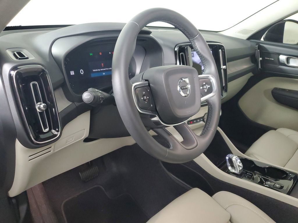 Certified 2026 Volvo XC40 B5 Ultra w/ Climate Package image 26