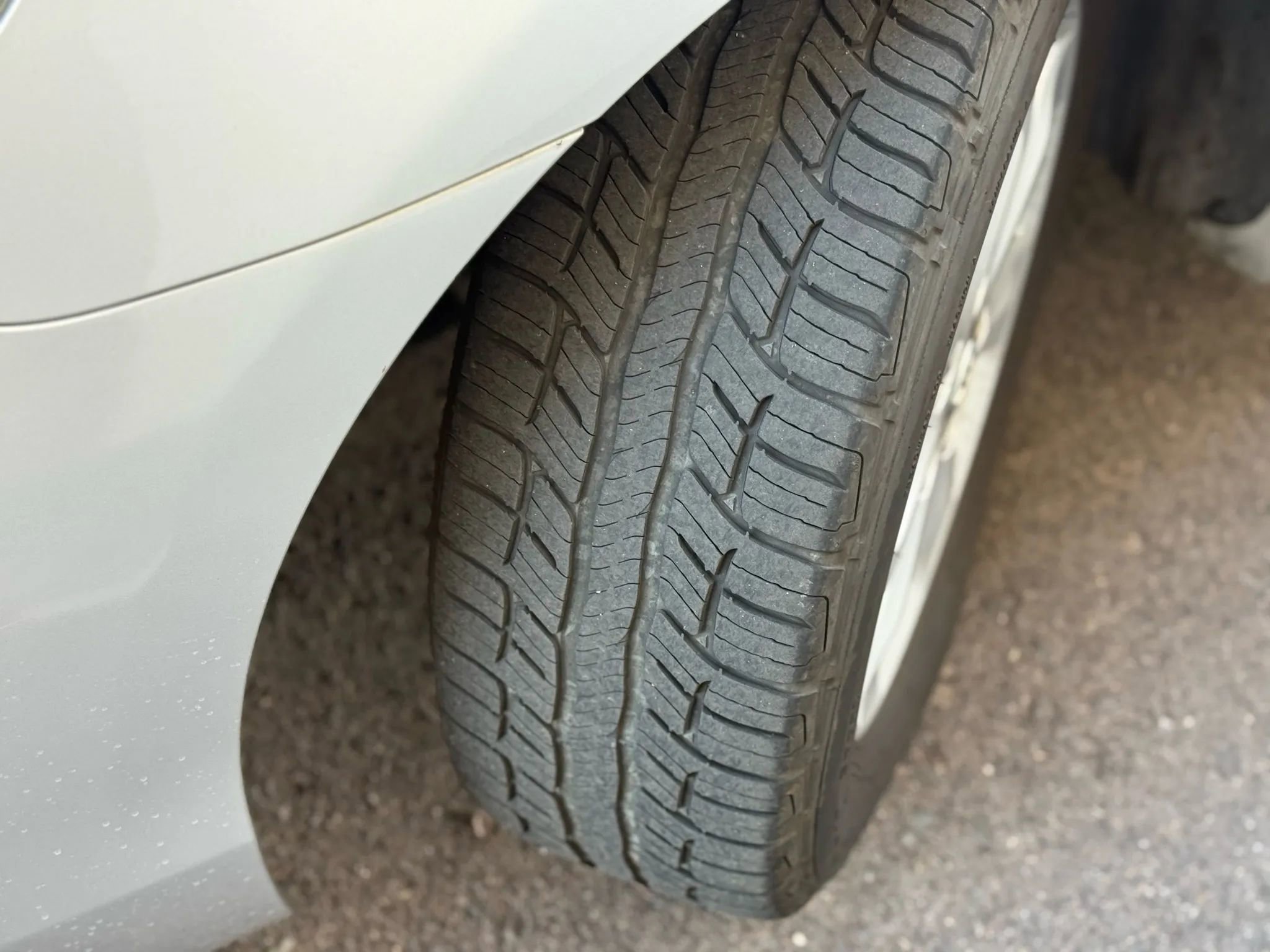 Used 2010 Toyota Camry LE image 21