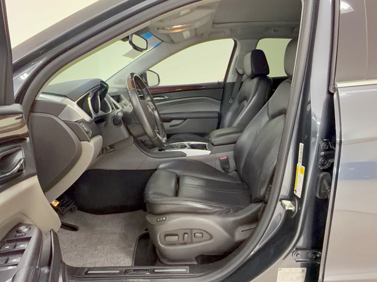 Used 2010 Cadillac SRX Performance AWD/4WD image 5