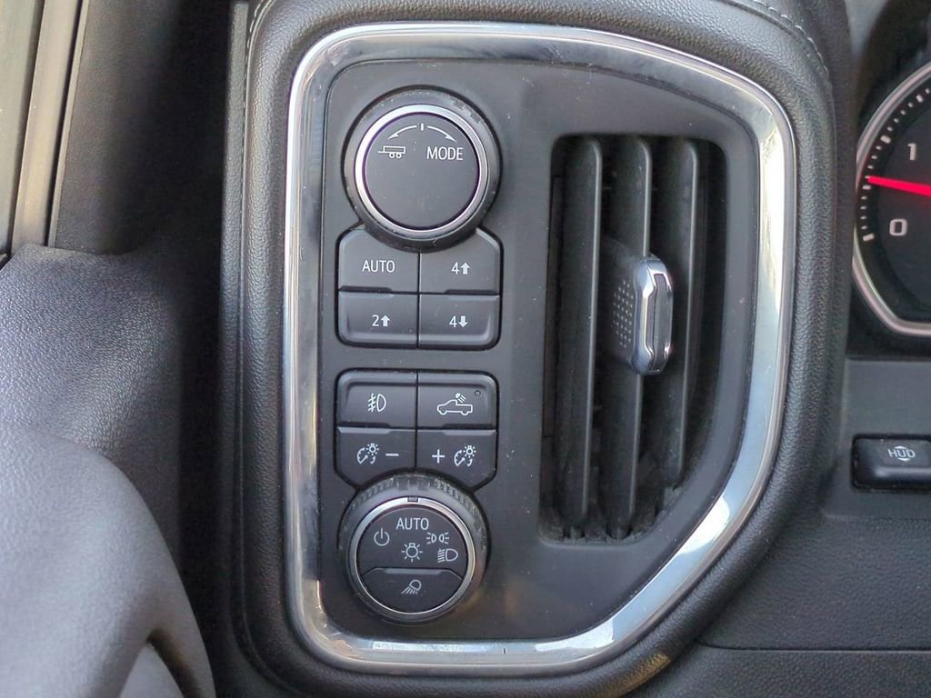 Used 2022 Chevrolet Silverado 2500 LTZ w/ LTZ Plus Package image 25