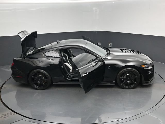 Used 2021 Ford Mustang Shelby GT500 w/ Technology Package RWD image 18