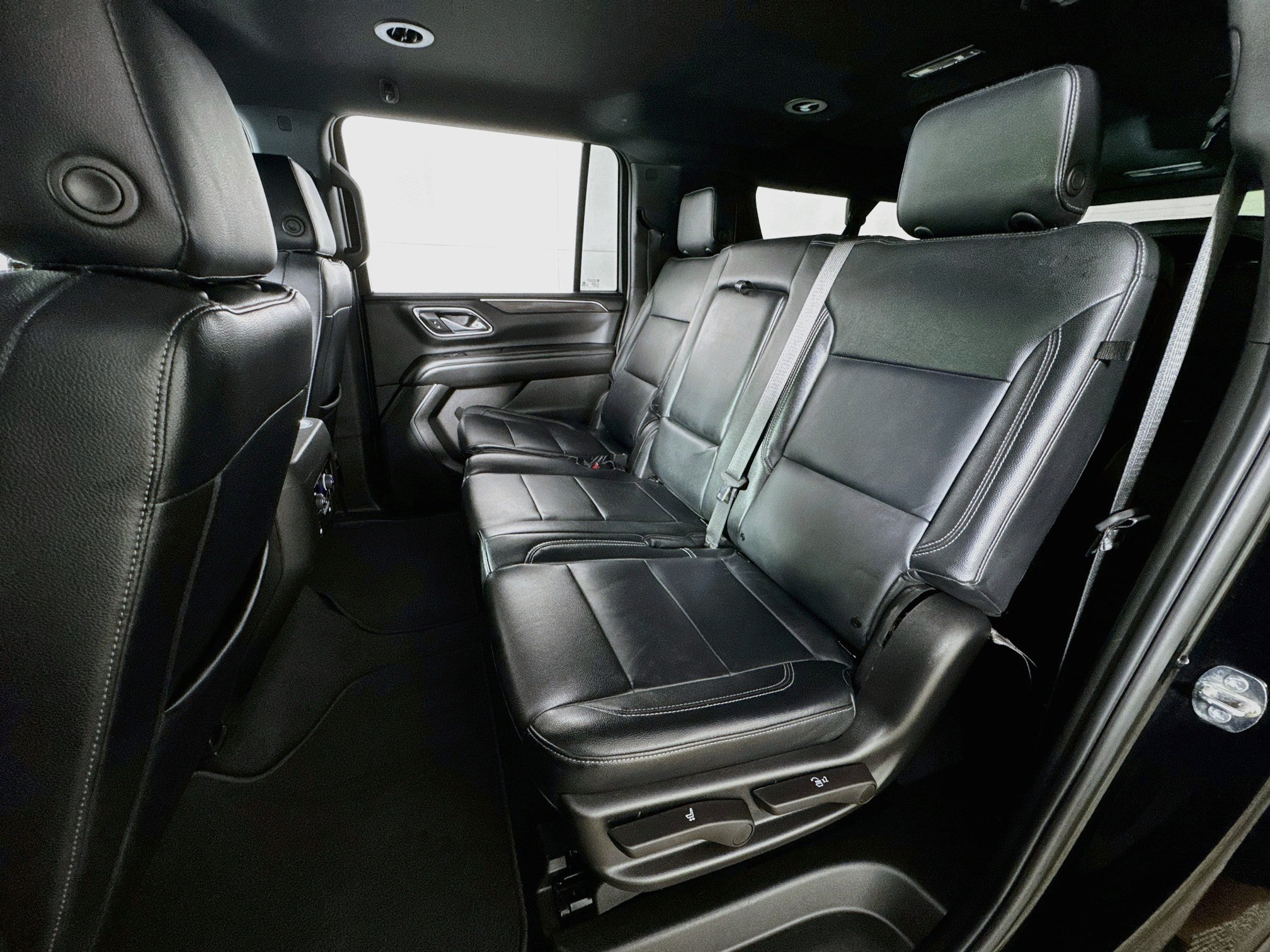 Used 2023 Chevrolet Suburban LS AWD/4WD image 20