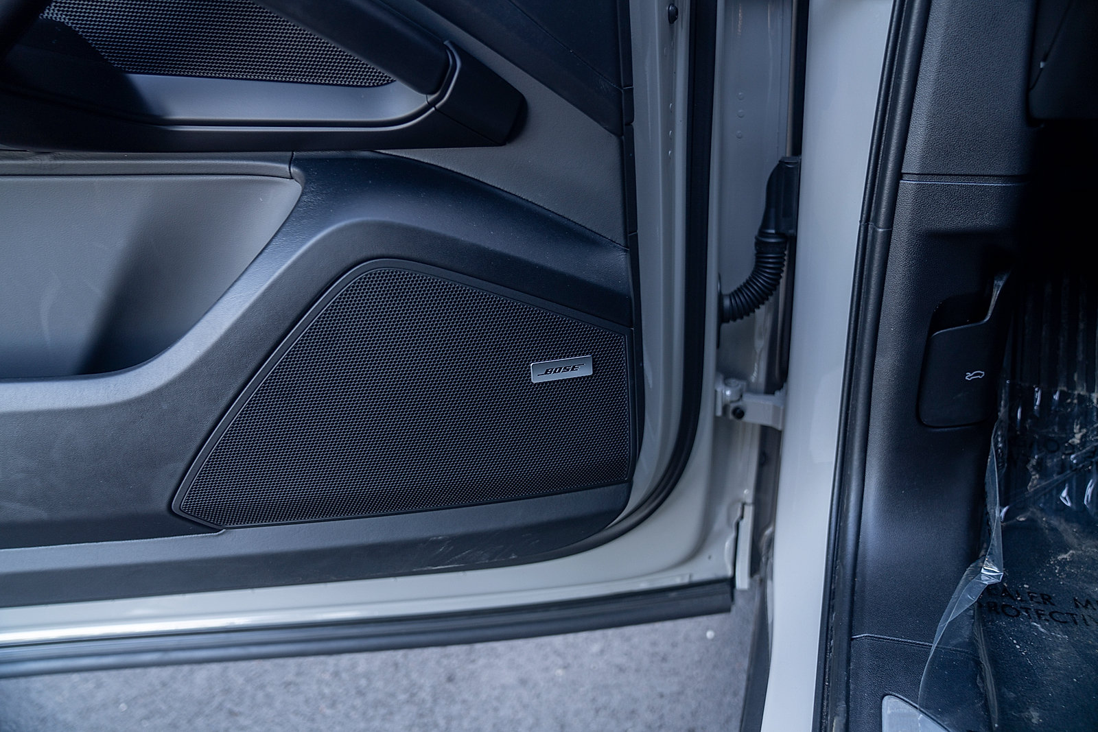 Certified 2025 Porsche Cayenne E-Hybrid AWD/4WD image 20