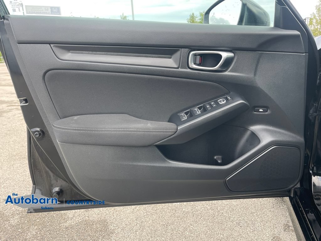 Used 2025 Honda Civic Sport image 10