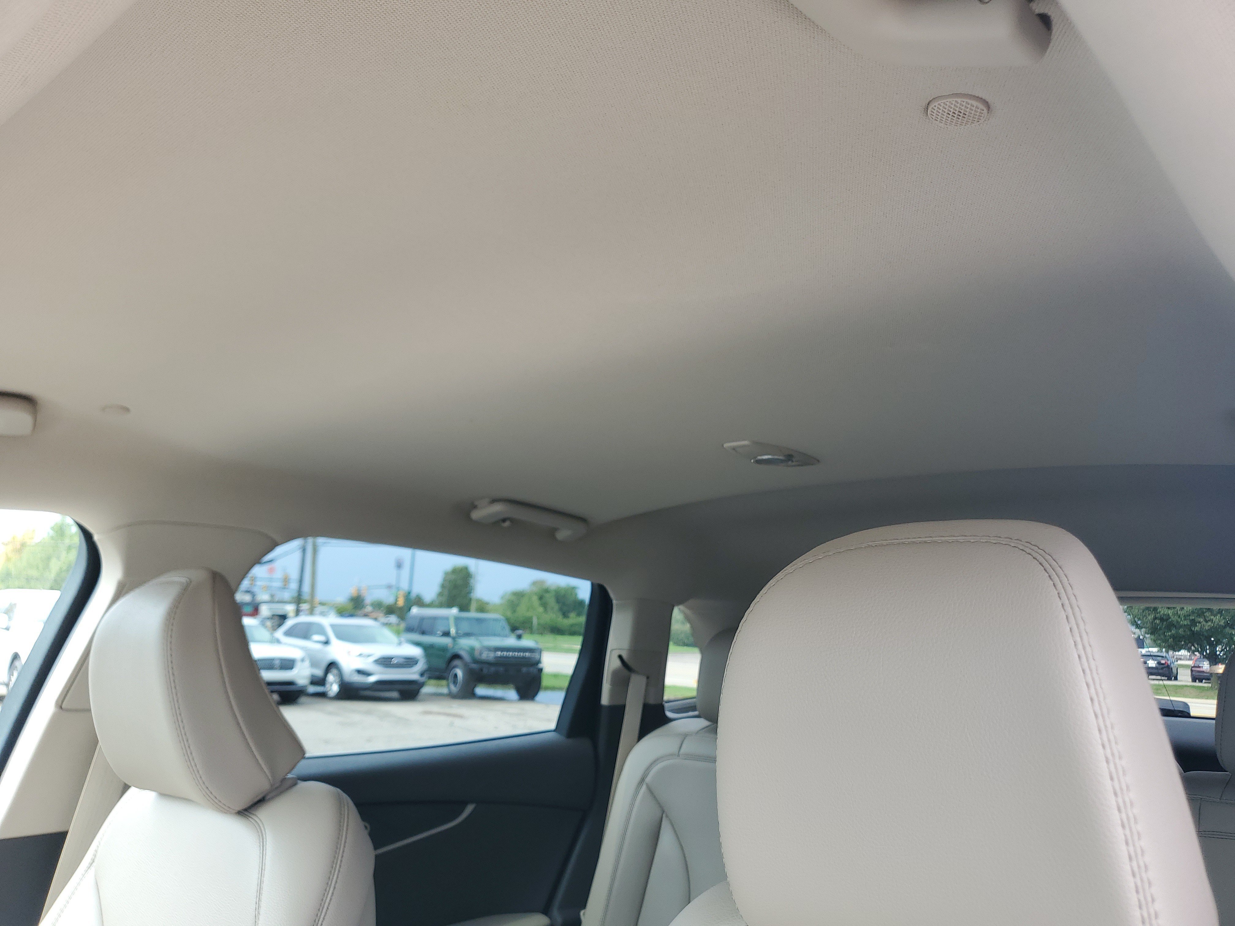 Certified 2023 Lincoln Nautilus AWD w/ Premium Package image 11