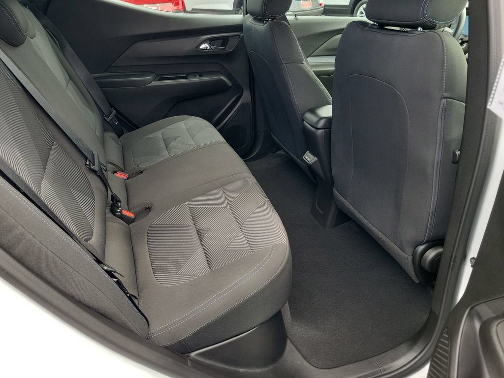 Used 2027 Chevrolet Bolt LT w/ Comfort Package FWD image 16