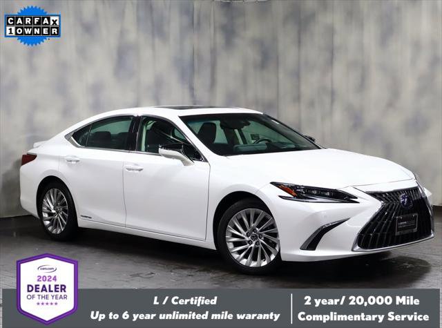 Certified 2022 Lexus ES 300h w/ Accessory Package 2 FWD image 1