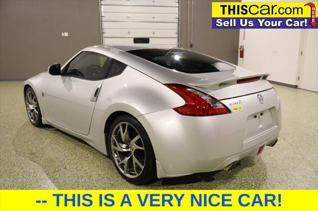 Used 2016 Nissan 370Z w/ Sport Package image 5