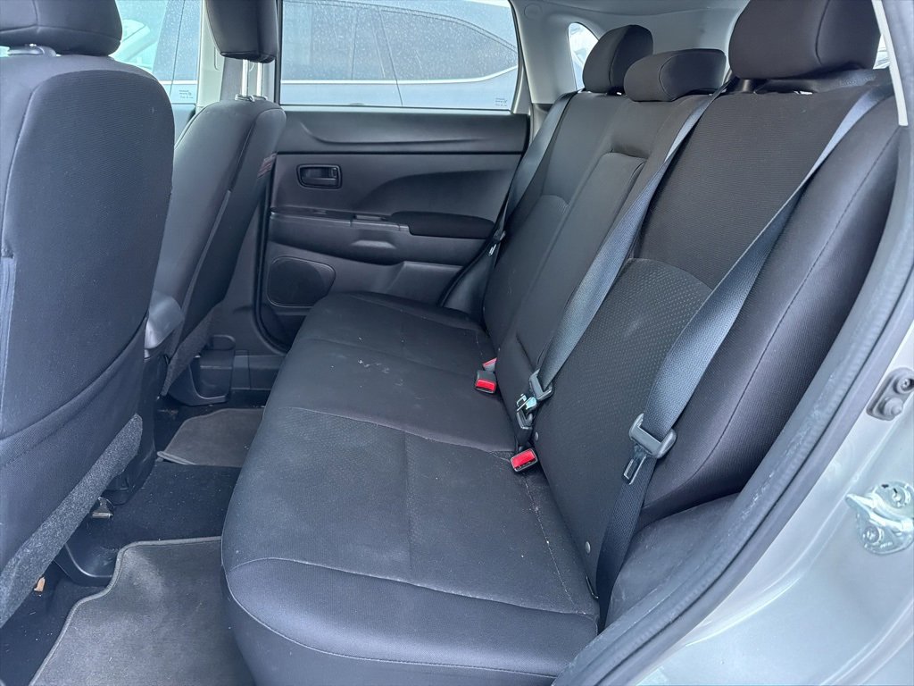 Used 2015 Mitsubishi Outlander Sport ES image 9
