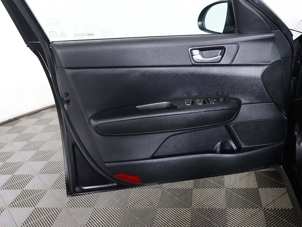 Used 2017 Kia Optima LX FWD image 19
